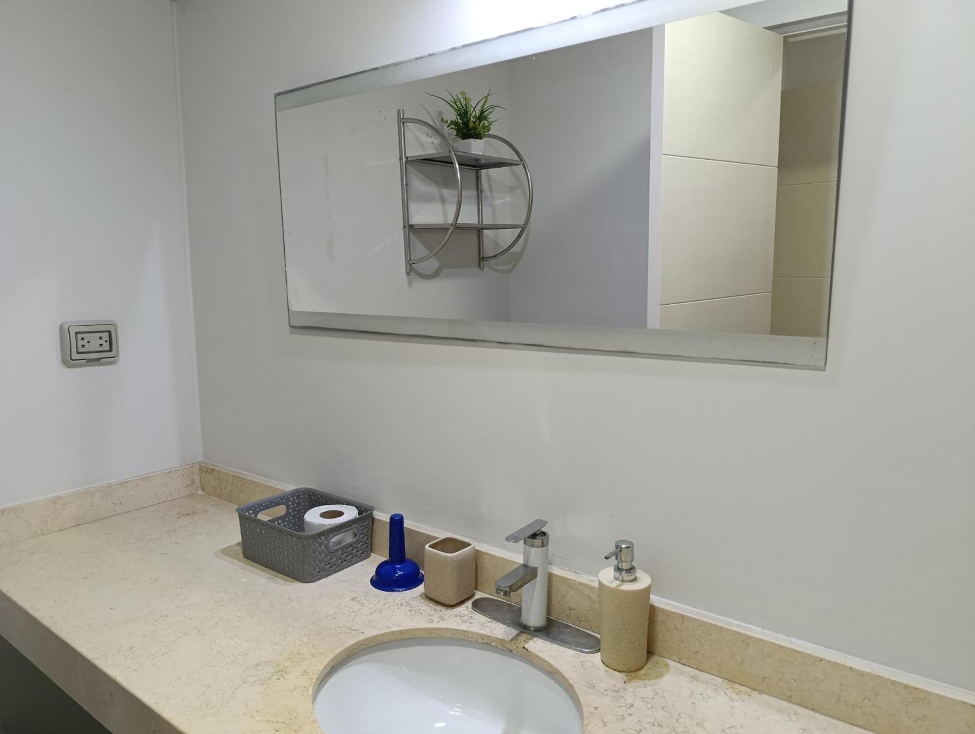 Miraflores Apart-10Beds-11Persons-Pool-Grill-Garage-Near Kennedy Park リマ エクステリア 写真